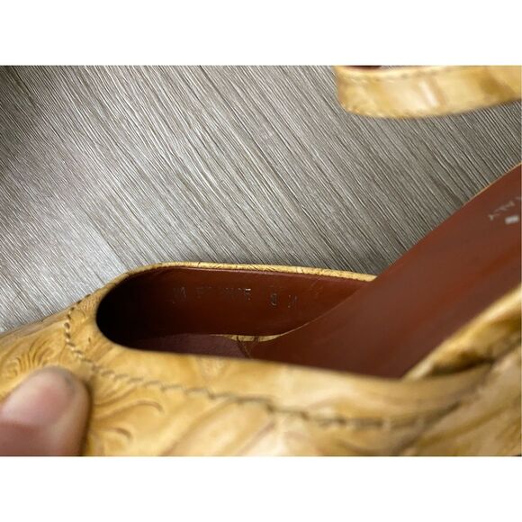 Donald J Pliner Womens Brown Buckle Ankle Strap Wedge Pump Heels Size 8M - Picture 11 of 16